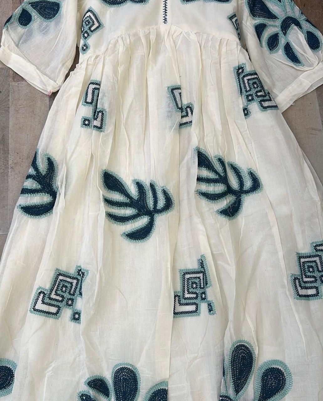 Off-White Floral Embroidered Puff Sleeves Empire Maxi Dress - VEARMEE